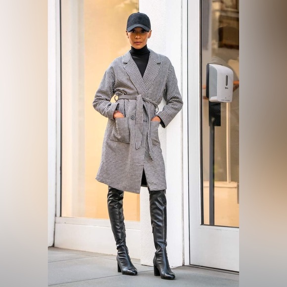 Houndstooth Coat - Picture 2 of 3